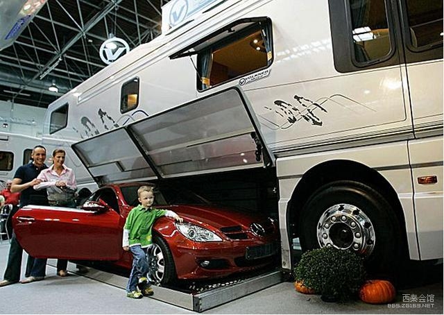 2025新澳门正版免费资本车,探索新澳门正版免费资本车，未来的机遇与挑战