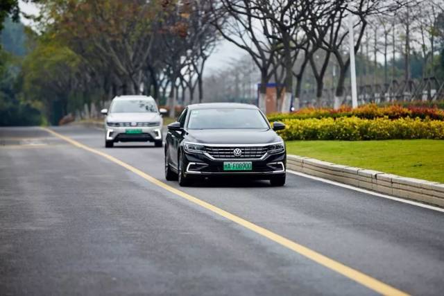 帕萨特phev,帕萨特PHEV，绿色出行的智慧之选