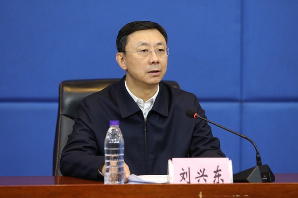 公安厅李庆雄最新消息,公安厅李庆雄的最新消息，职责与成就的展现