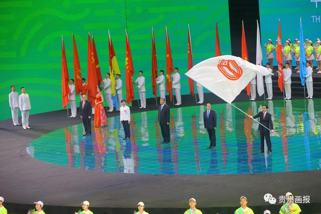 2025澳门天天六开彩免费香港,探索澳门天天六开彩与香港彩票的奥秘，2025年的新展望