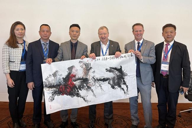 2025澳门六开彩开奖结果,澳门六开彩的未来开奖之路，探索与期待2025年的新篇章