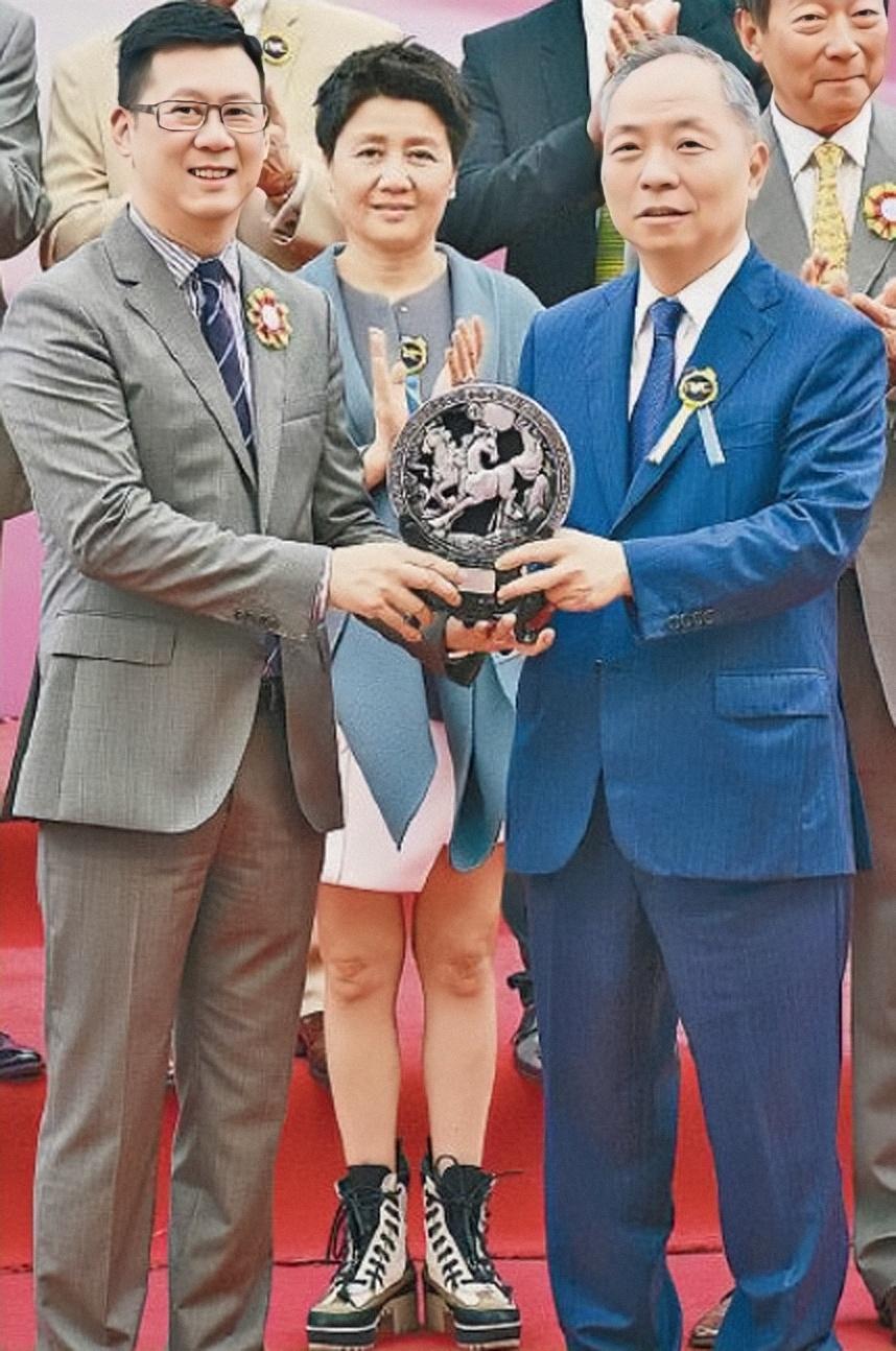 马会传真资料2025新澳门,马会传真资料2025新澳门，探索未来澳门的多元发展之路