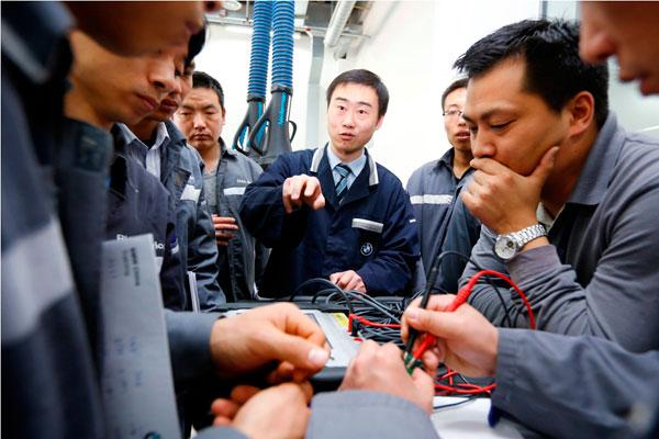 2025全年資料免費大全優勢?,迈向未来，探索2025全年資料免費大全的優勢