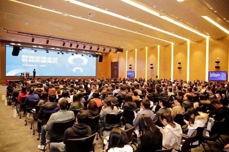 濠江论坛2025免费资料,濠江论坛2025免费资料，探索与机遇的交汇点