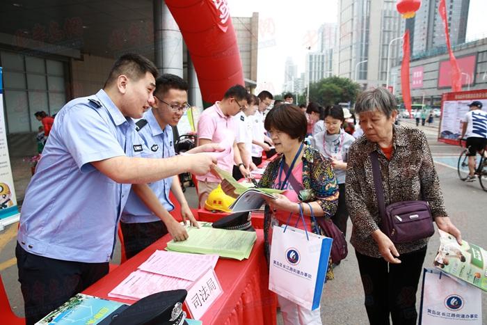 2025新奥精准资料免费大全,揭秘2025新奥精准资料免费大全，全方位解读与深度探讨