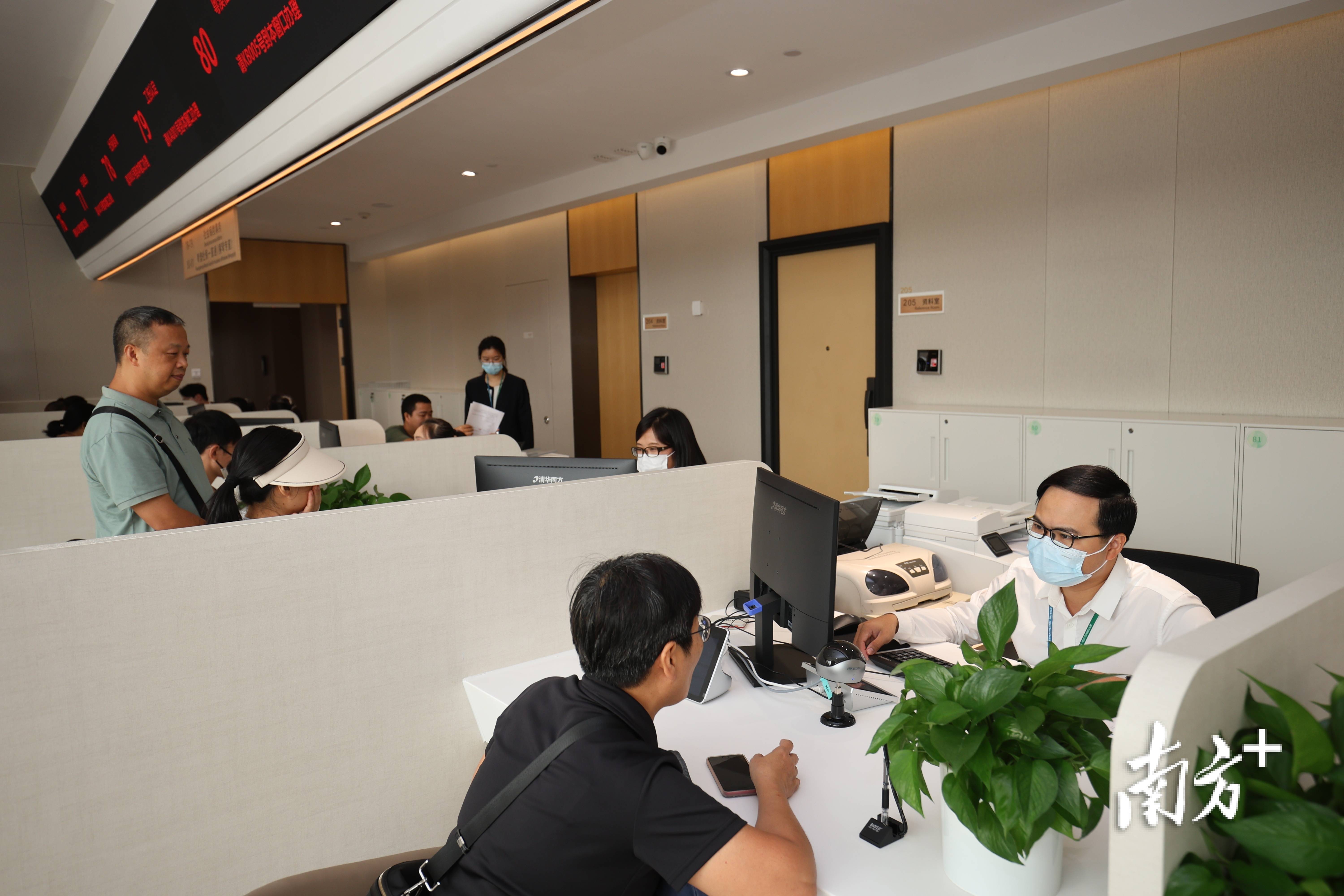 2025新澳门资料大全查询,澳门未来展望，2025新澳门资料大全查询